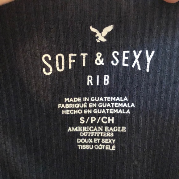 American Eagle Soft and Sexy Strappy V-Neck Shirt - Picture 5 of 5